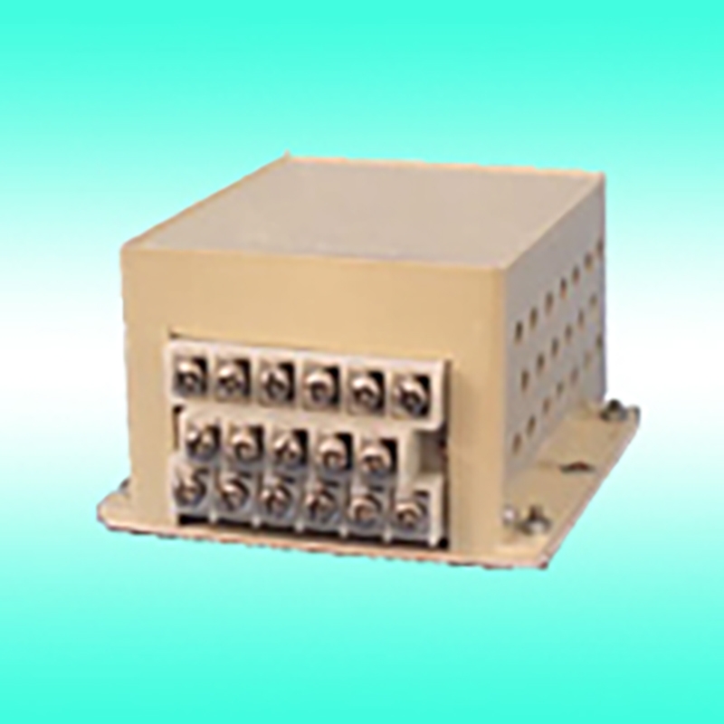 FJQ-3三相移(yí)相或過零(ling)可控矽觸(chu)發附加器(qi)